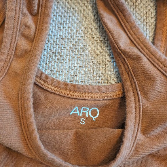 ARQ Wide Strap Bra - Picture 3 of 4